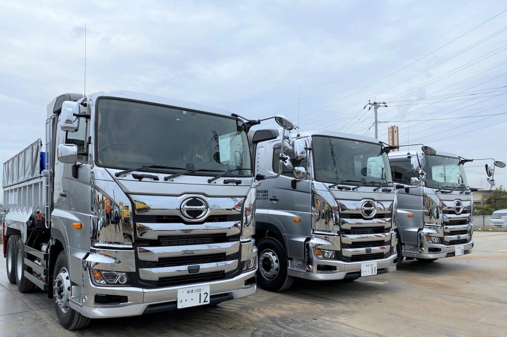 10t ダンプトラック